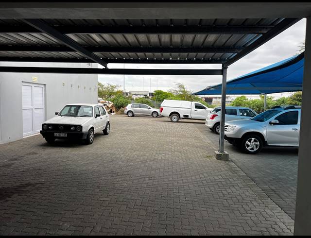 900M² WAREHOUSE TO LET IN AIRPORT INDUSTRIA